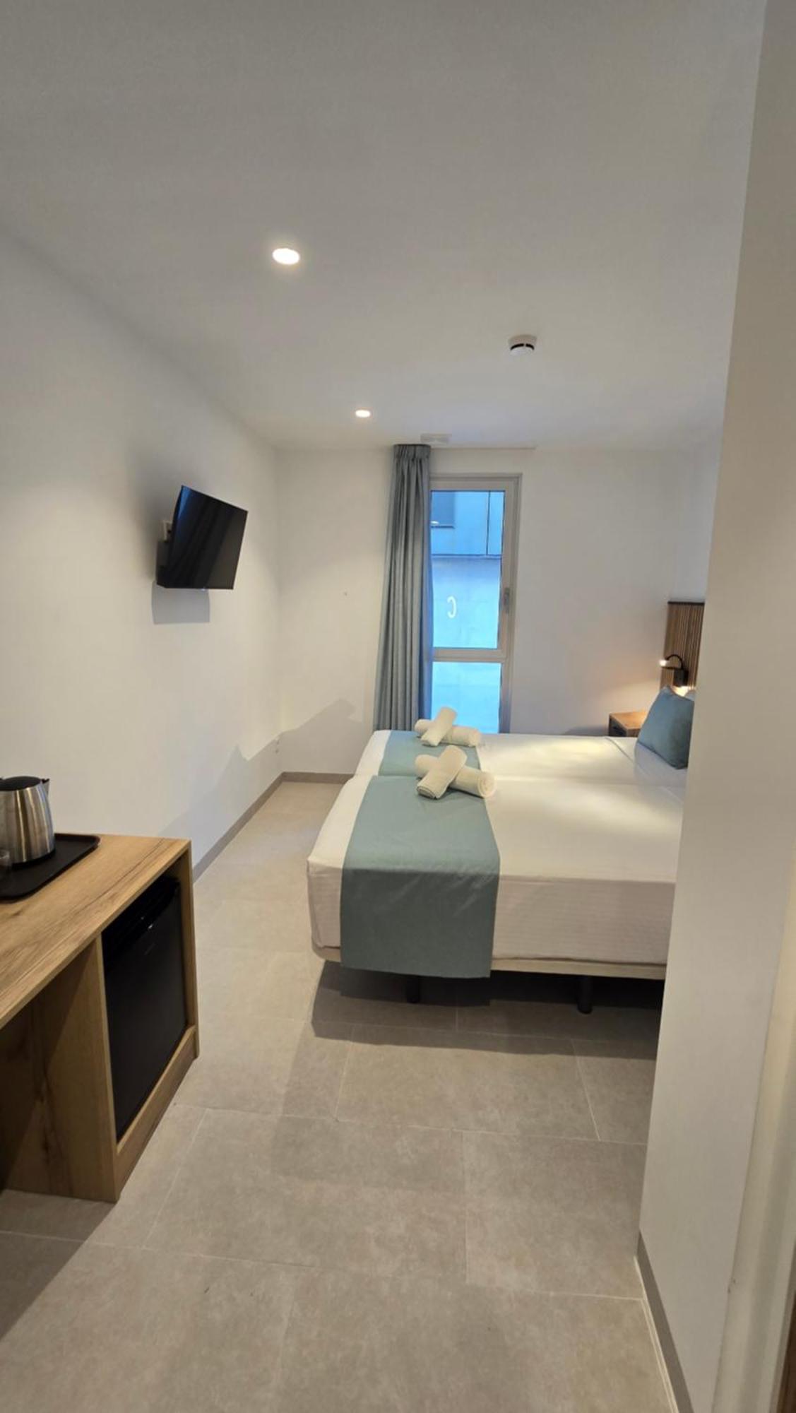 Hostal Rambla 24 By Holihome Alicante Exterior photo