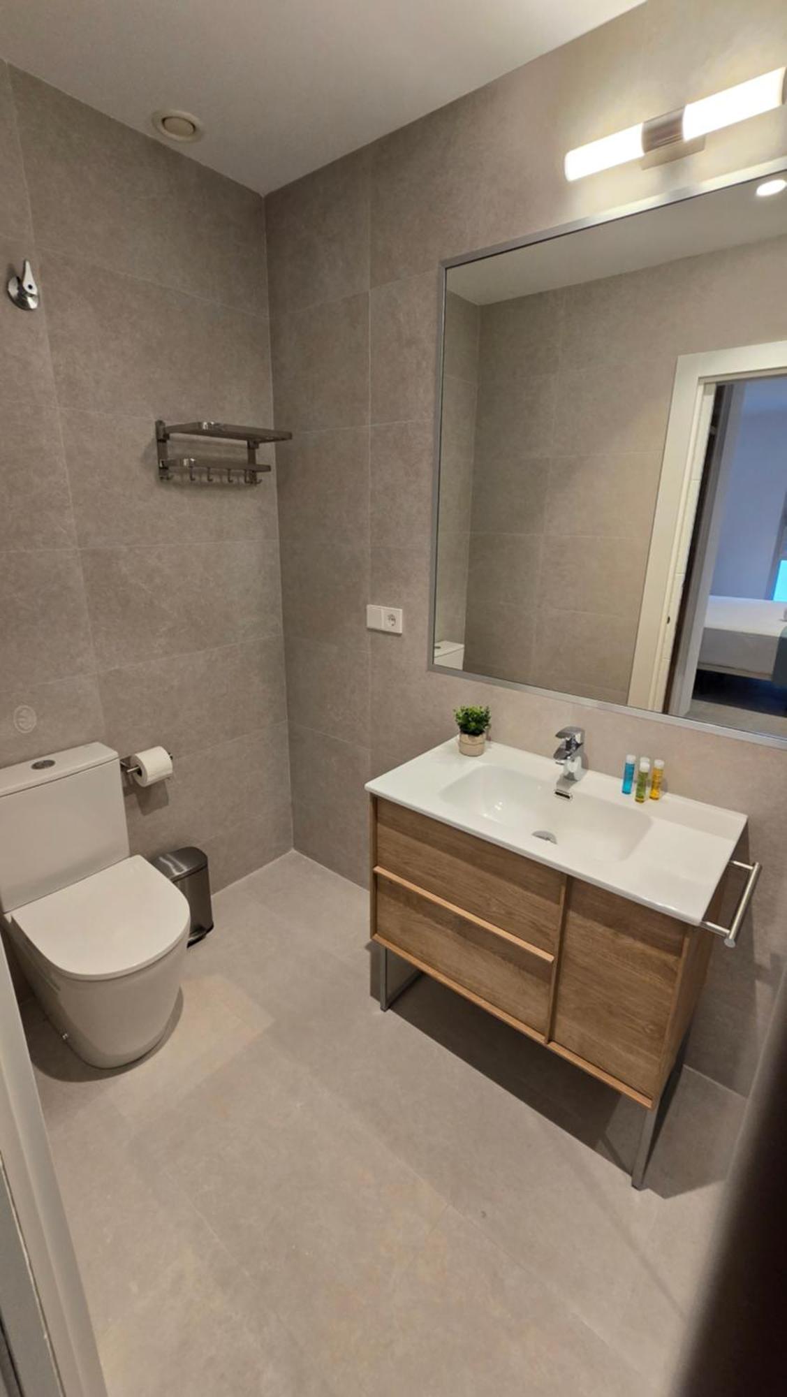Hostal Rambla 24 By Holihome Alicante Exterior photo