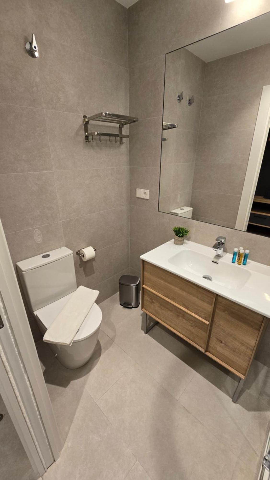 Hostal Rambla 24 By Holihome Alicante Exterior photo