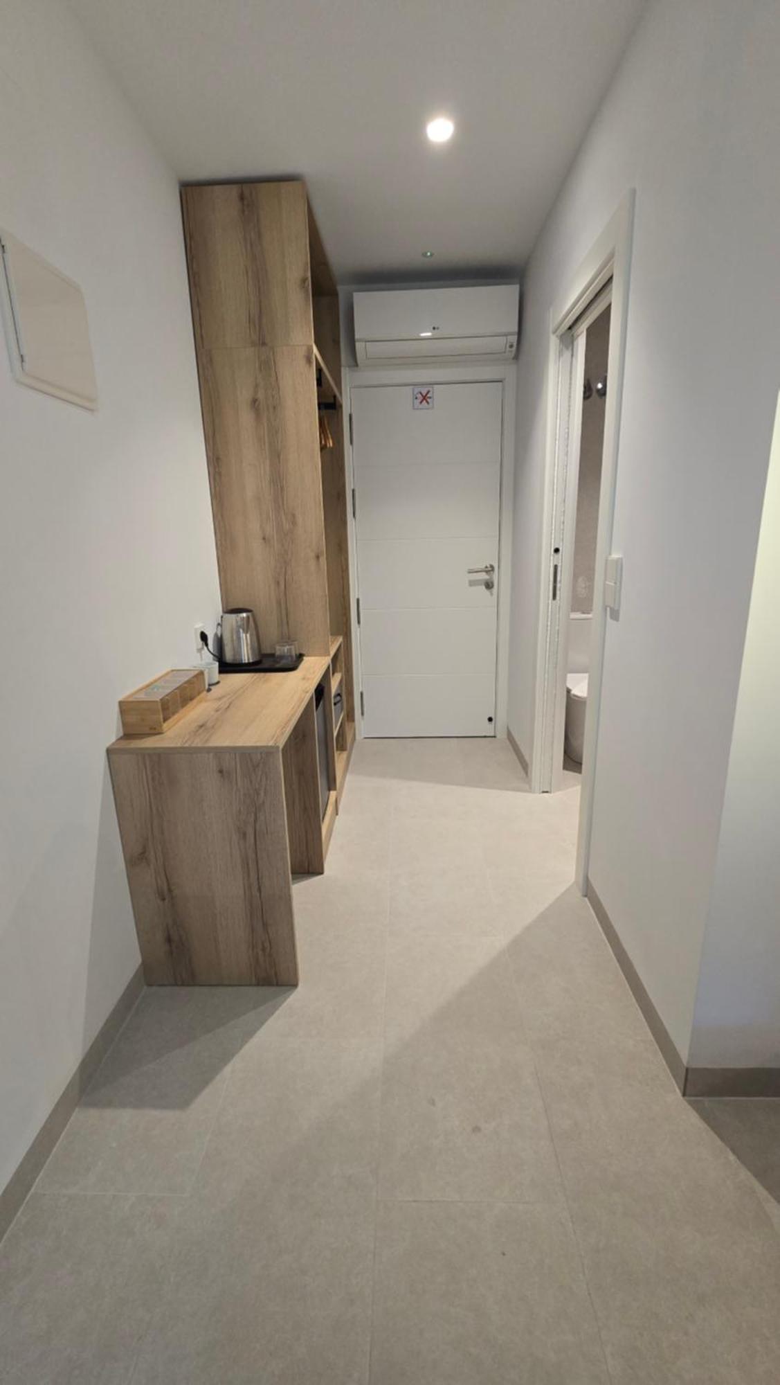 Hostal Rambla 24 By Holihome Alicante Exterior photo